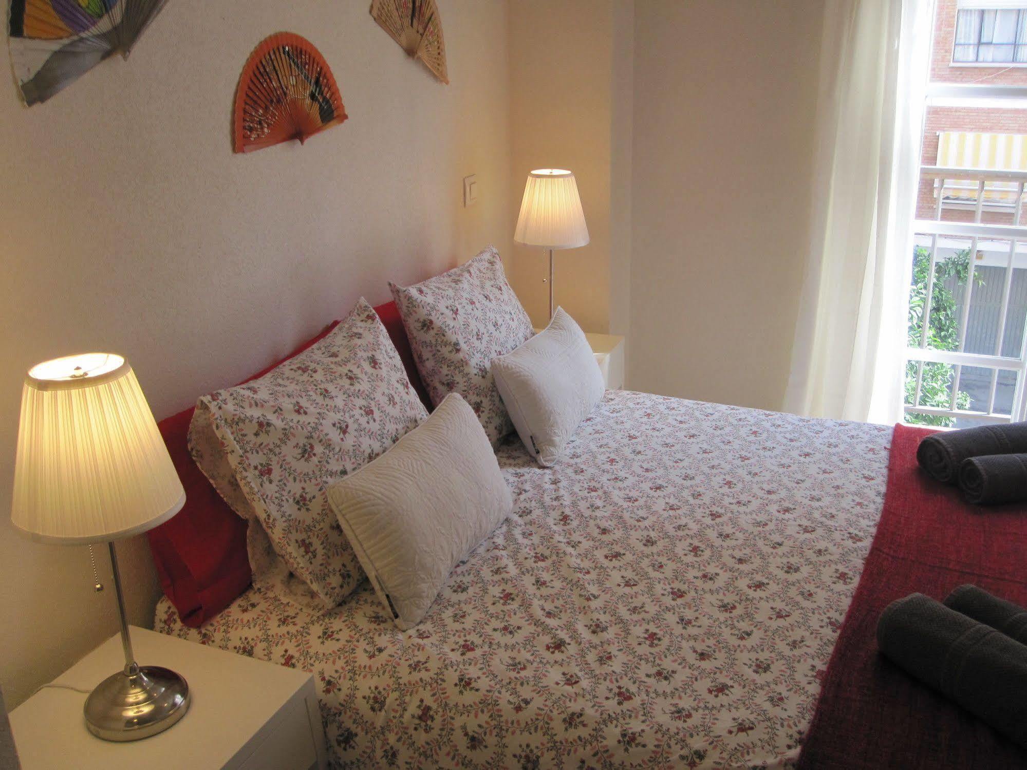 Appartement Fan Flat Mariscal à Málaga Extérieur photo